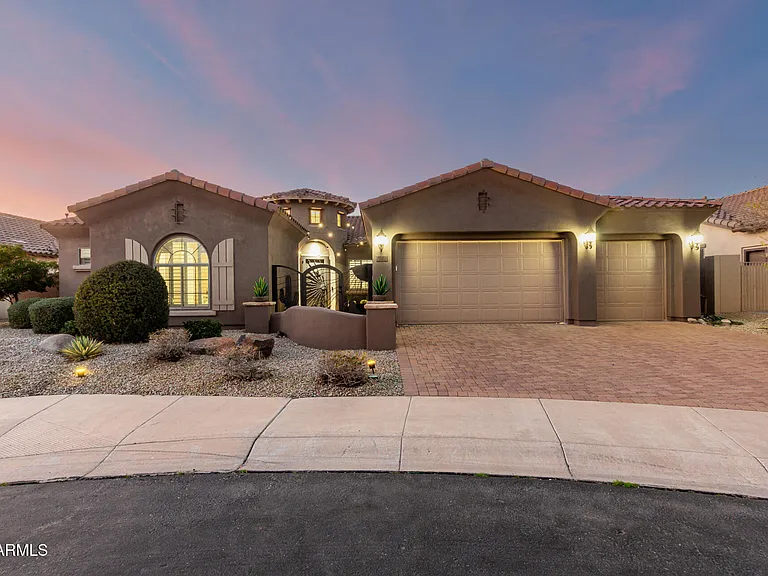18186 W Narramore Rd — Photo 2