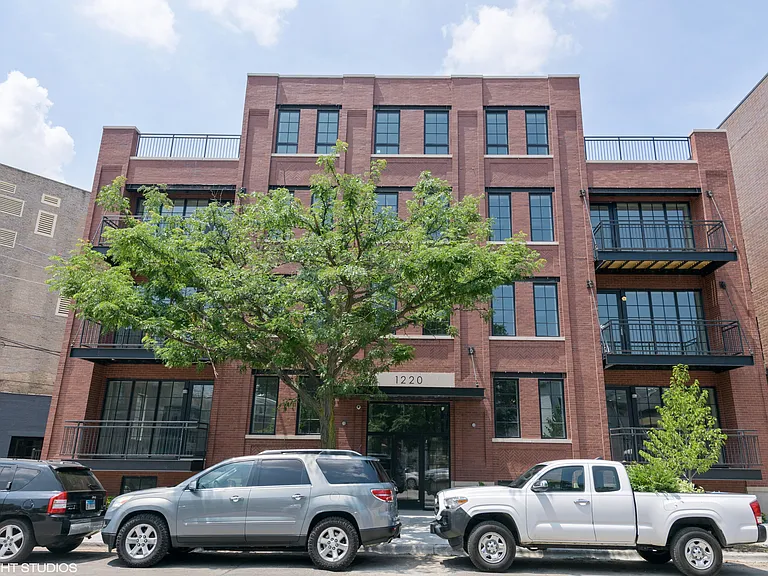 1220 N Bosworth Ave — Photo 16