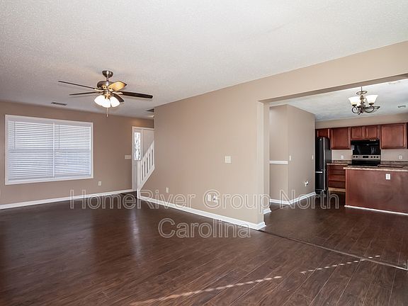 3rd image of 5505 Pearview Dr