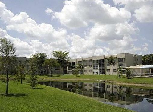 3rd image of 5901 NW 61st Ave APT 304