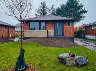 53 Winchester Blvd, Hamilton, ON L8T 2M7