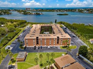 12760 Indian Rocks Rd APT 1031, Largo, FL 33774