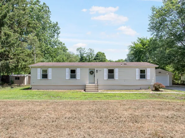 54351 67 1/2 St, Hartford, MI 49057