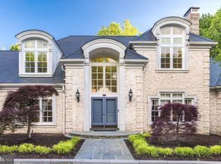 8409 Brookewood Ct, Mc Lean, VA 22102