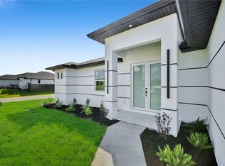 2601 44th St SW, Lehigh Acres, FL 33976