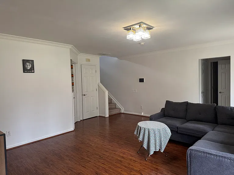 9327 Bellegarde Dr — Photo 25