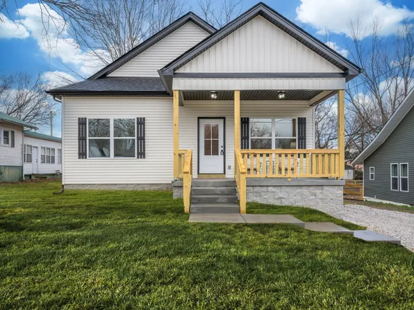 216 Church St, White Bluff, TN 37187