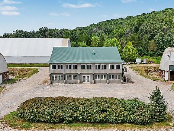 3rd image of 15811 Jedberg Ln