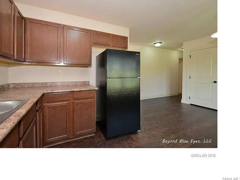 503 Oak Ridge Dr — Photo 9
