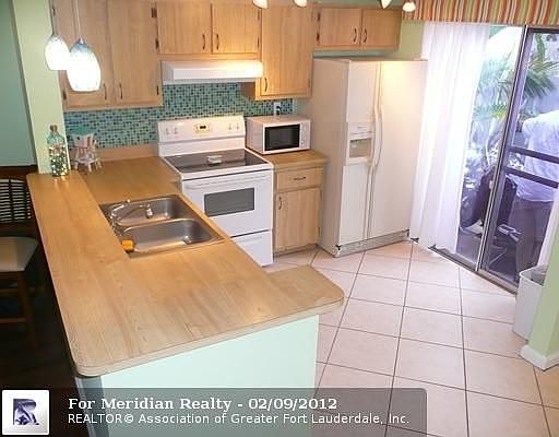2nd image of 2771 NE 15th St #2771
