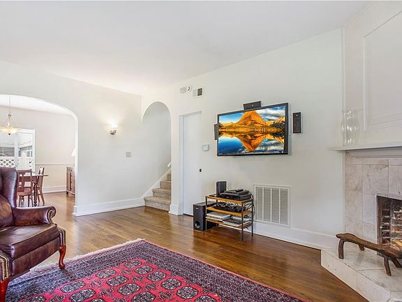 5th image of 500 Richmond St