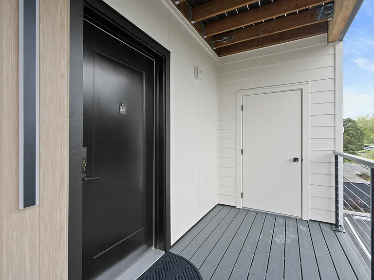 7044 SW Gonzaga St #301 — Photo 14