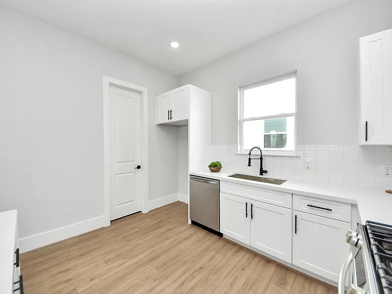 4814 Cochran St — Photo 20