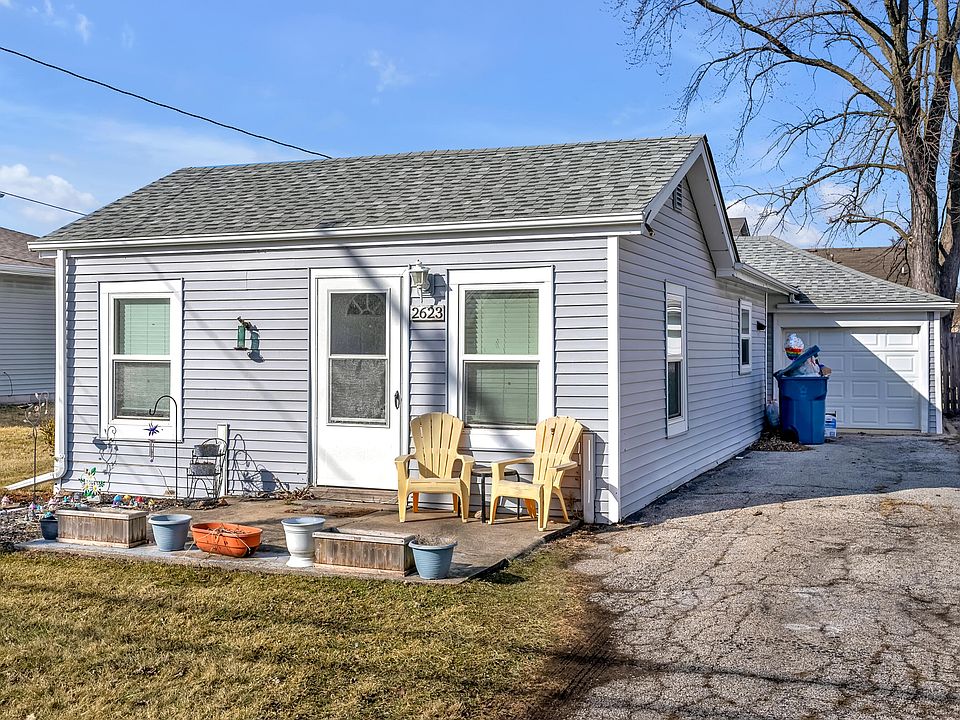 1st image of 2623 Hart Rd