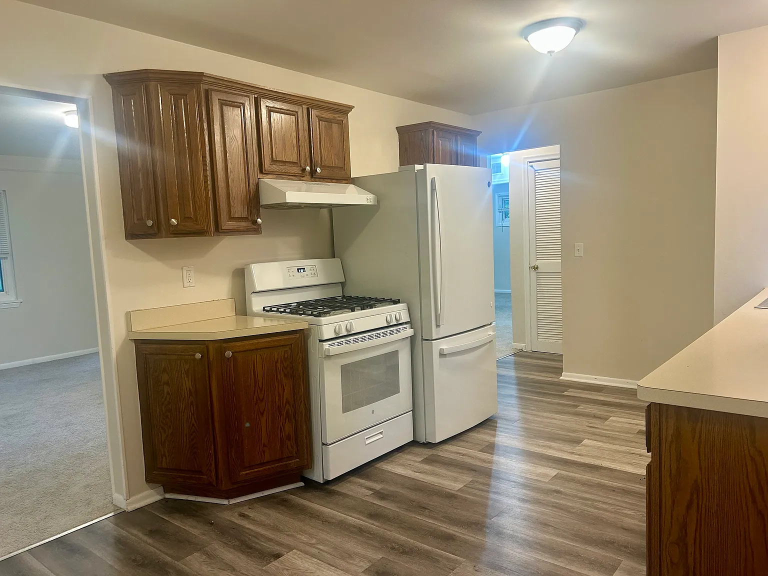 3 bed, 988 sqft, $1,400 — Photo 4