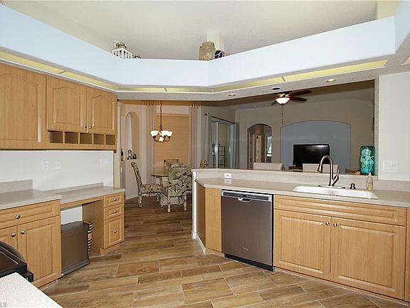 5th image of 23056 Marsh Landing Blvd