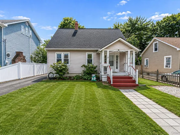 14 Richard Avenue, Islip Terrace, NY 11752