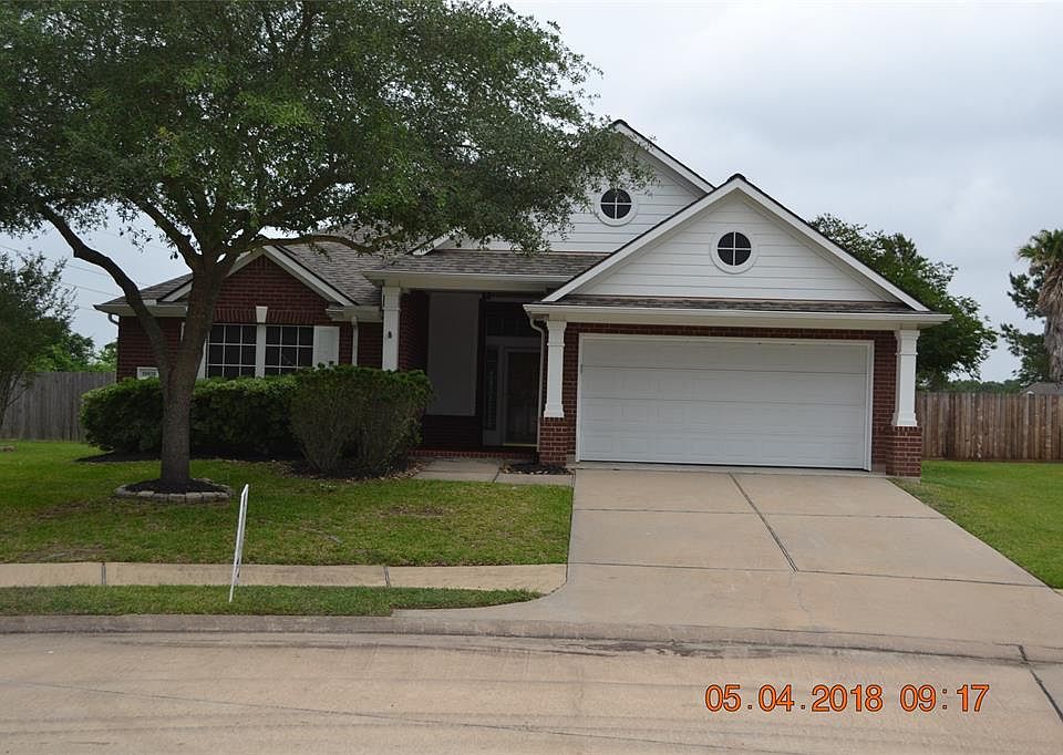 2nd image of 18818 Park Key Cir