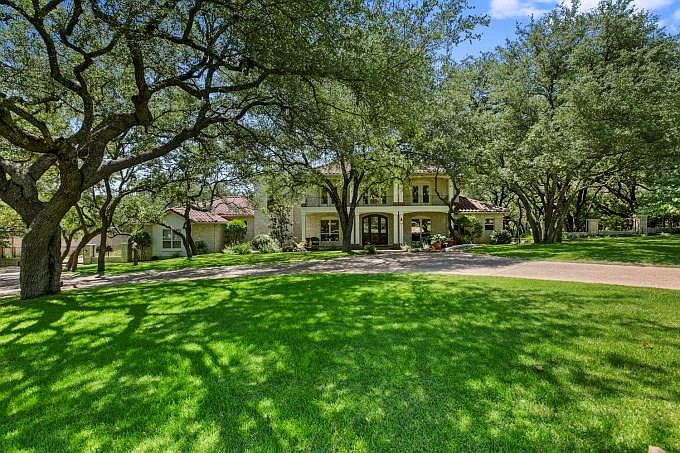 1st image of 24 Club Estates Pkwy