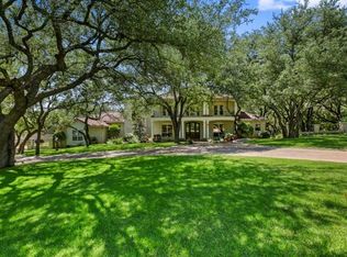24 Club Estates Pkwy, The Hills, TX 78738