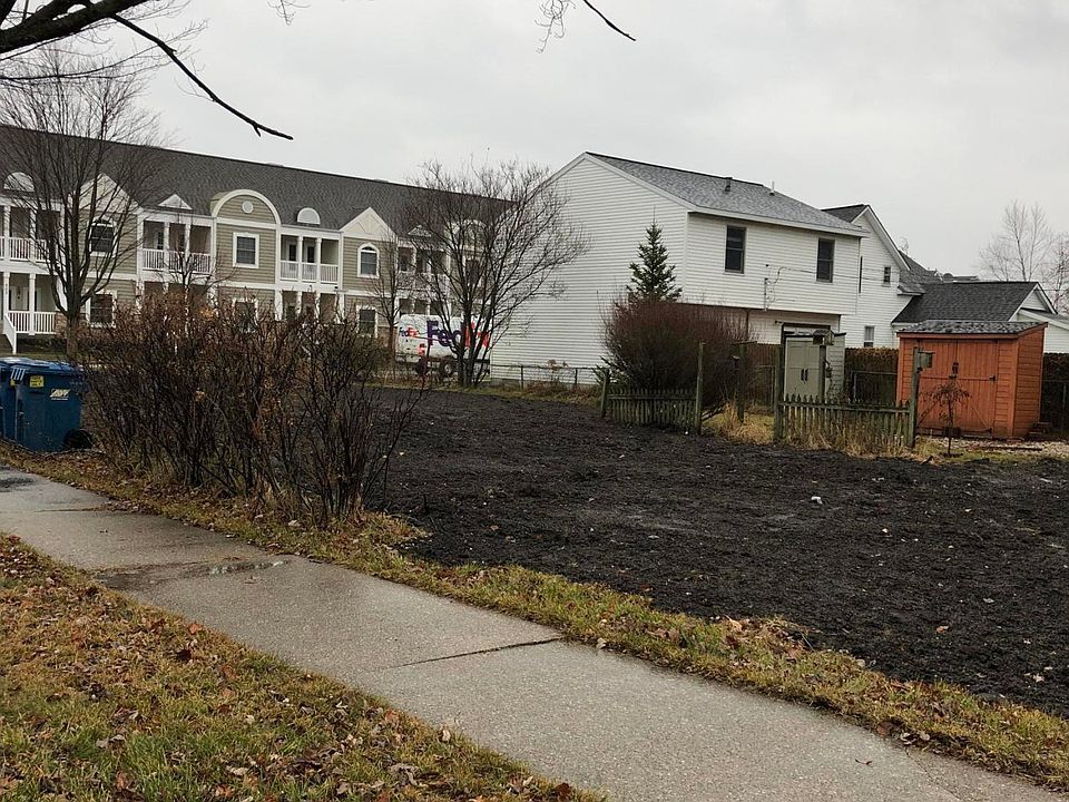 1st image of 620 N 5th St