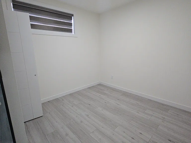 601 Corner Meadows Way NE #B — Photo 8