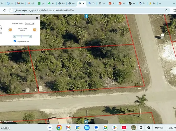2918 52nd St W, Lehigh Acres, FL 33971