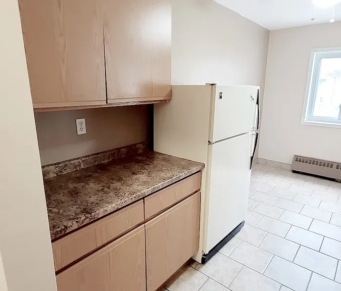 2880 Tecumseh Rd W #303 — Photo 6