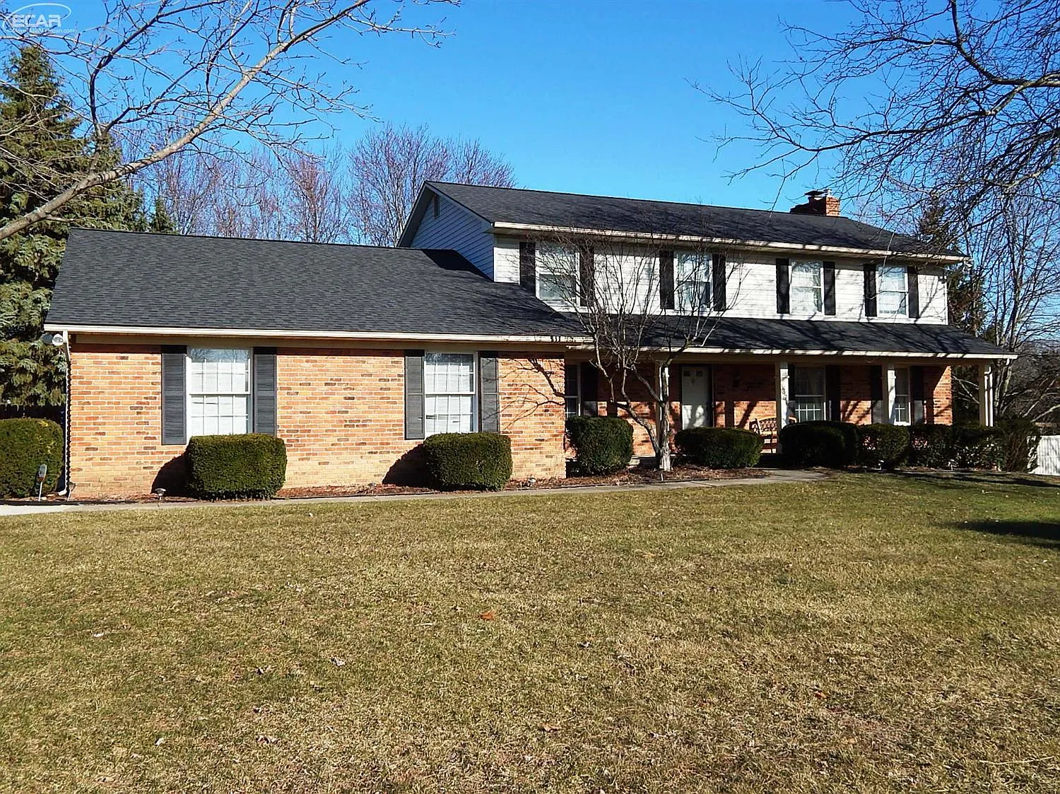 1376 Hickory Hollow Dr photo 1