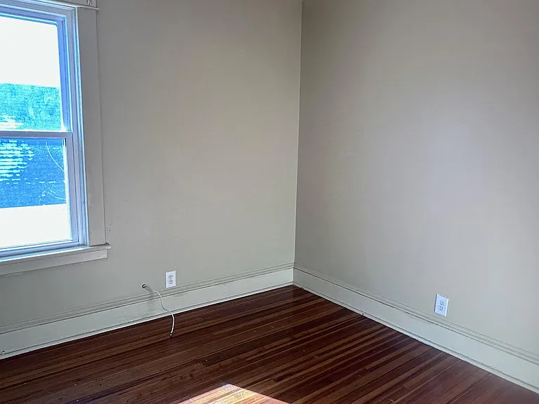 1841 Avenue A #2 — Photo 6