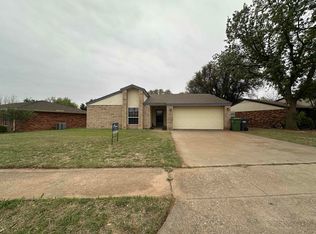5123 Ridgecrest Dr, Wichita Falls, TX 76310