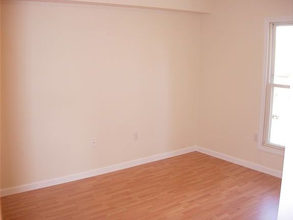 Private House (3)
