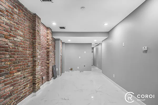 Rented by Coroi Corp | media 11