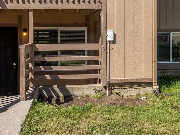 845 Hathaway Dr, Colorado Springs, CO 80915