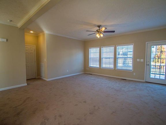 4th image of 9513 Sandybrook Ln