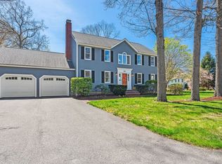 192 Fairway Dr, Attleboro, MA 02703