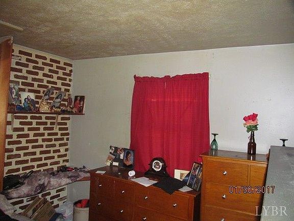 5th image of 225 Winston Ridge Rd