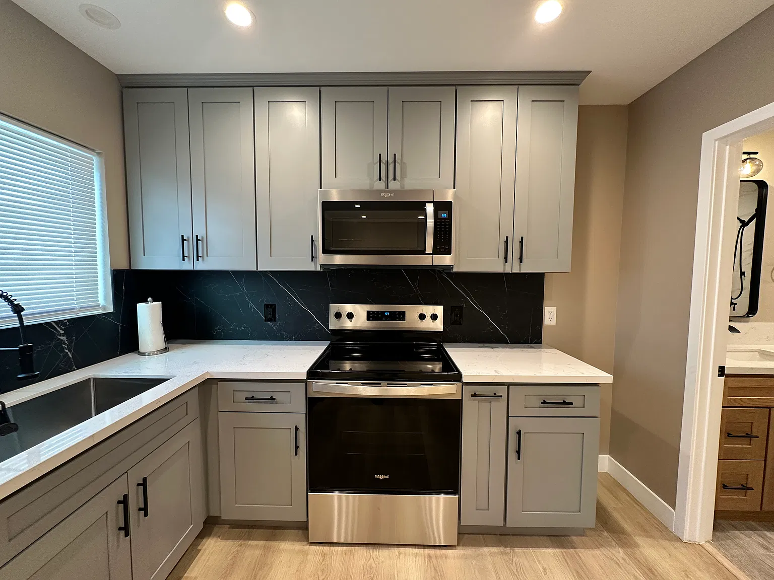 Studio, 430 sqft, $1,950 — Photo 4