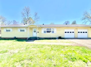 2102 Gleghorn St, West Plains, MO 65775