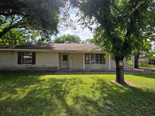 204 Fordyce St, Barry, TX 75102