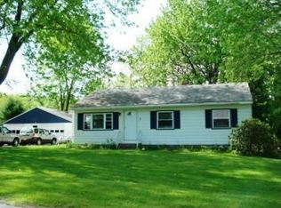 3 Berchester Dr, Winslow, ME 04901