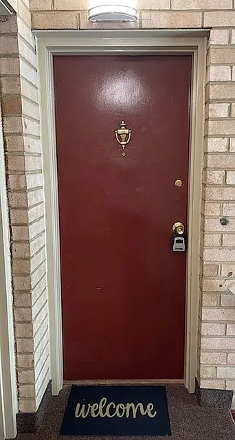 Building Photo - 4319 Americana Dr #204