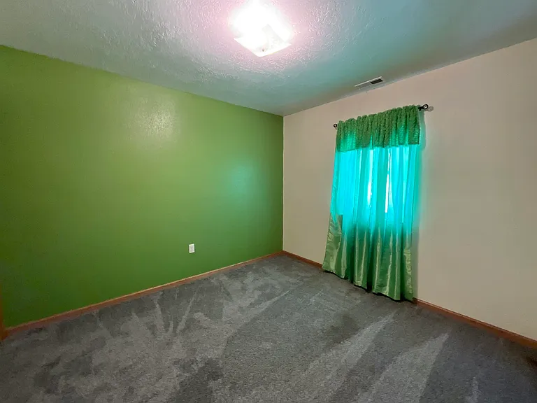 2311 W 5th St — Photo 5