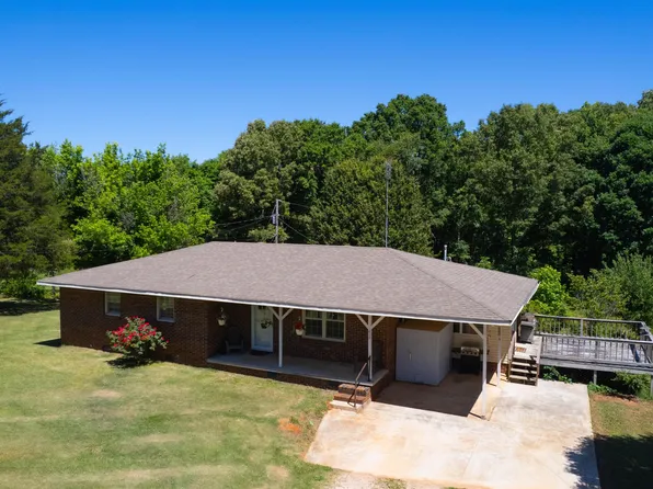 412 County Road 543, Rogersville, AL 35652