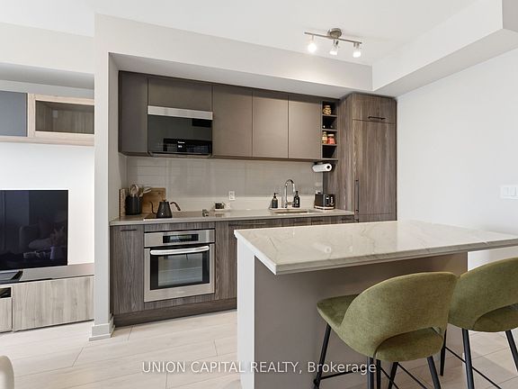 3rd image of 2031 Kennedy Rd #2720