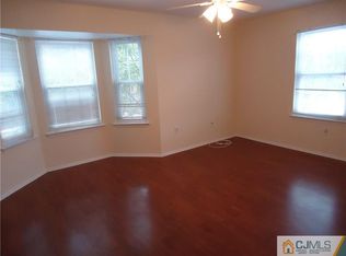 28 Pembrook Ave, North Brunswick, NJ