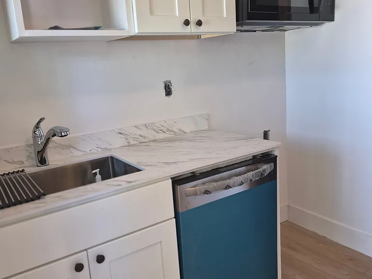 New Stove Installed This Week (current photo is incomplete)