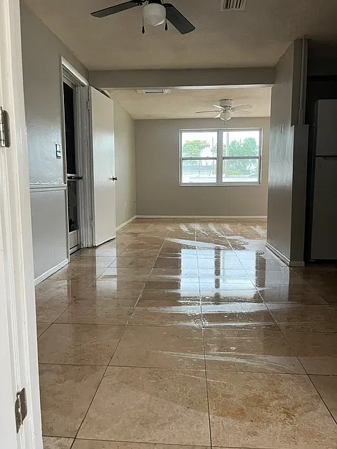 2 bed, 1068 sqft, $1,445 — Photo 2