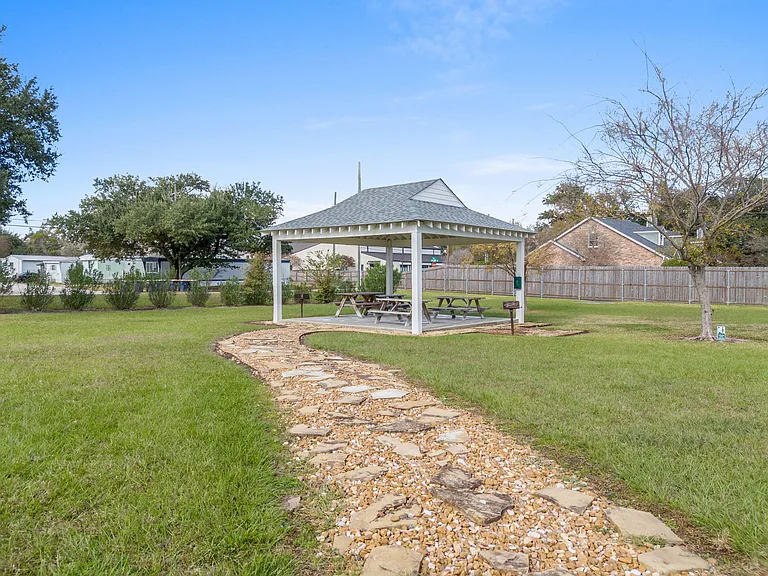 4142 Benoit Ln #7 — Photo 9