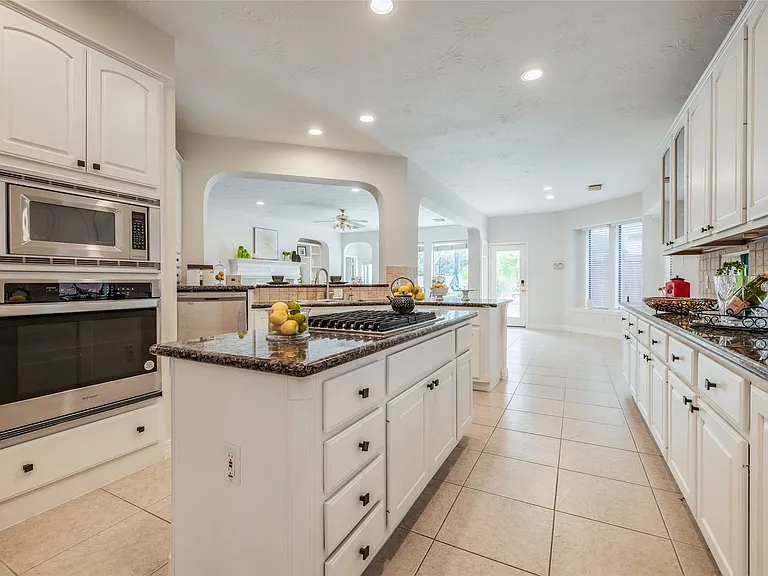 5706 Cielio Bay Ct — Photo 1